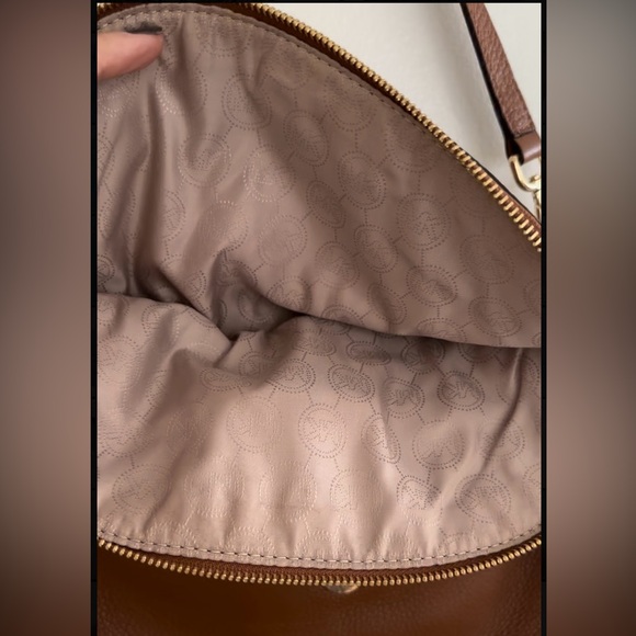 Michael Kors tan leather fold over purse - Picture 6 of 8